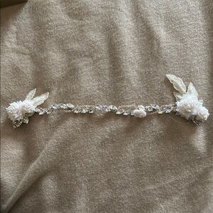 Elegant Floral Bridal Headband